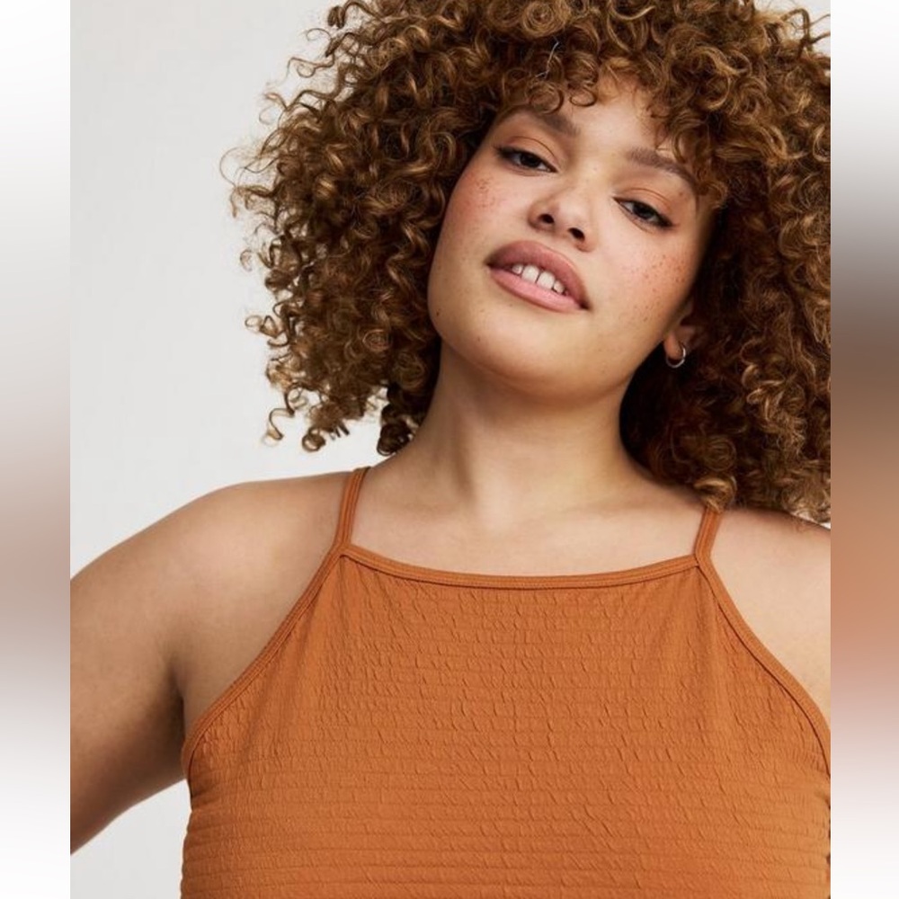 Torrid goddess neck crop top - Picture 6 of 8